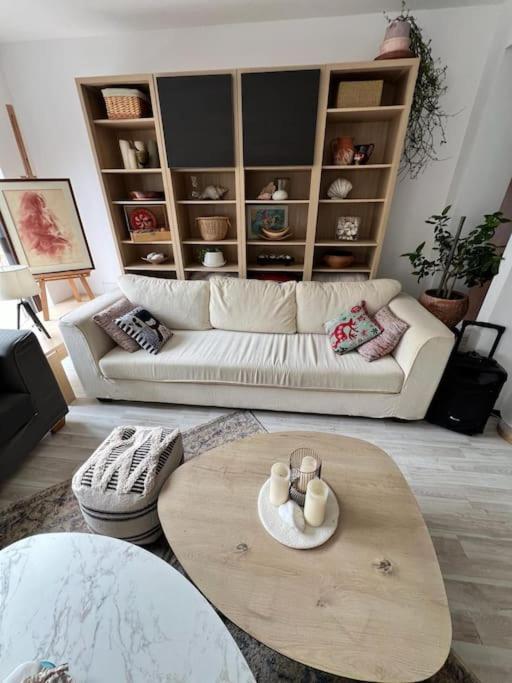 Kazanlak Large Guest House Apartment Near The Center With Full Kitchen & Dining Room, King Beds, Garden Patio, Free Parking & Self Check-In Buitenkant foto