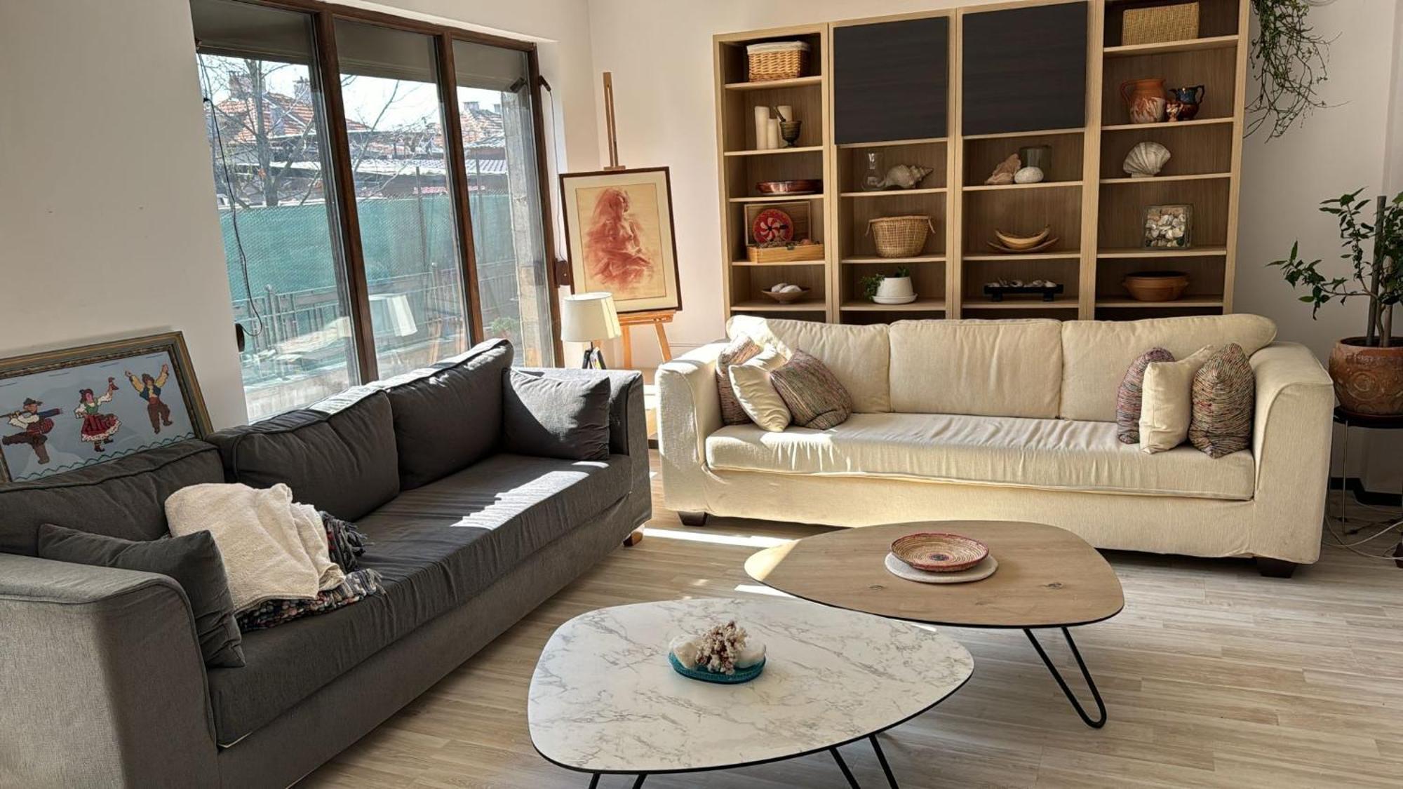Kazanlak Large Guest House Apartment Near The Center With Full Kitchen & Dining Room, King Beds, Garden Patio, Free Parking & Self Check-In Buitenkant foto