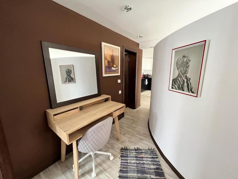 Kazanlak Large Guest House Apartment Near The Center With Full Kitchen & Dining Room, King Beds, Garden Patio, Free Parking & Self Check-In Buitenkant foto